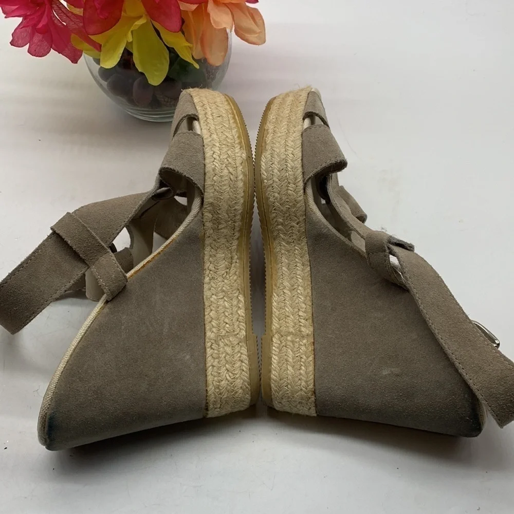 Bette Mueller Taupe suede Wedge Sandals Sz EU 41. MCW0663D